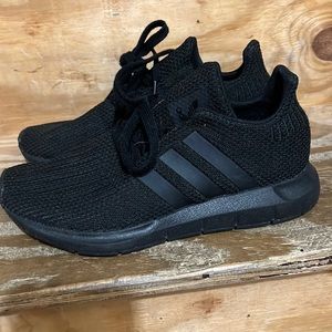 Black adidas sneakers never worn size 4